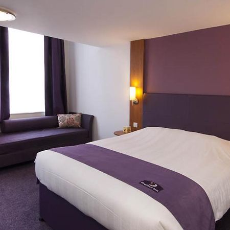 Premier Inn Newcastle - Gosforth/Крамлингтън Екстериор снимка