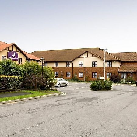 Premier Inn Newcastle - Gosforth/Крамлингтън Екстериор снимка