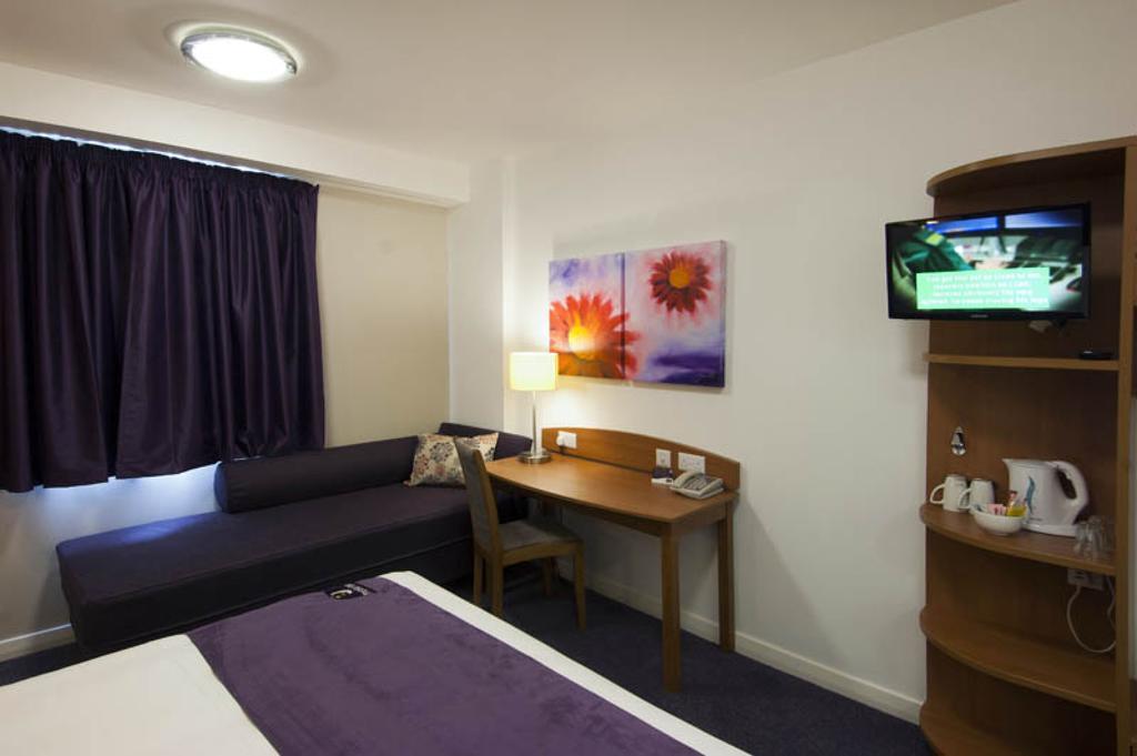 Premier Inn Newcastle - Gosforth/Крамлингтън Екстериор снимка