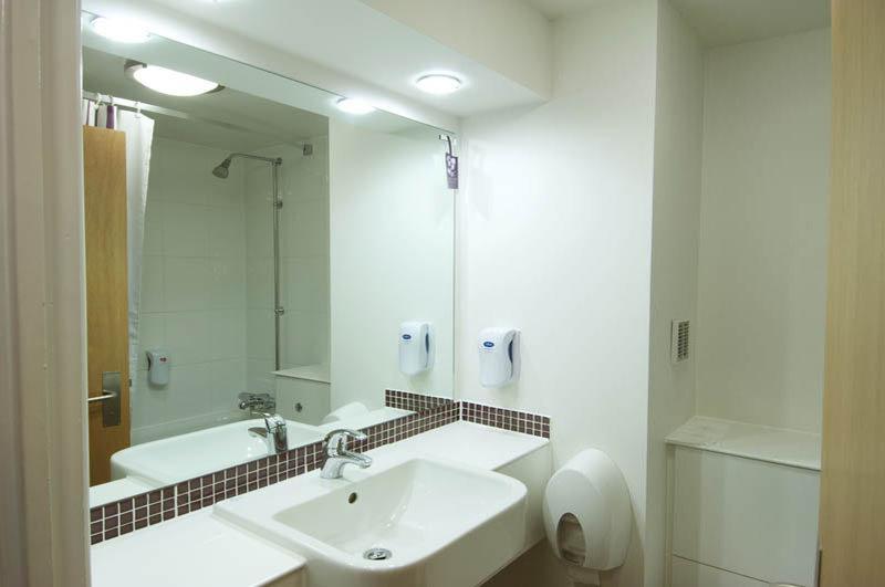 Premier Inn Newcastle - Gosforth/Крамлингтън Екстериор снимка
