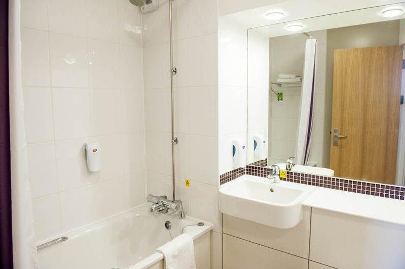 Premier Inn Newcastle - Gosforth/Крамлингтън Екстериор снимка